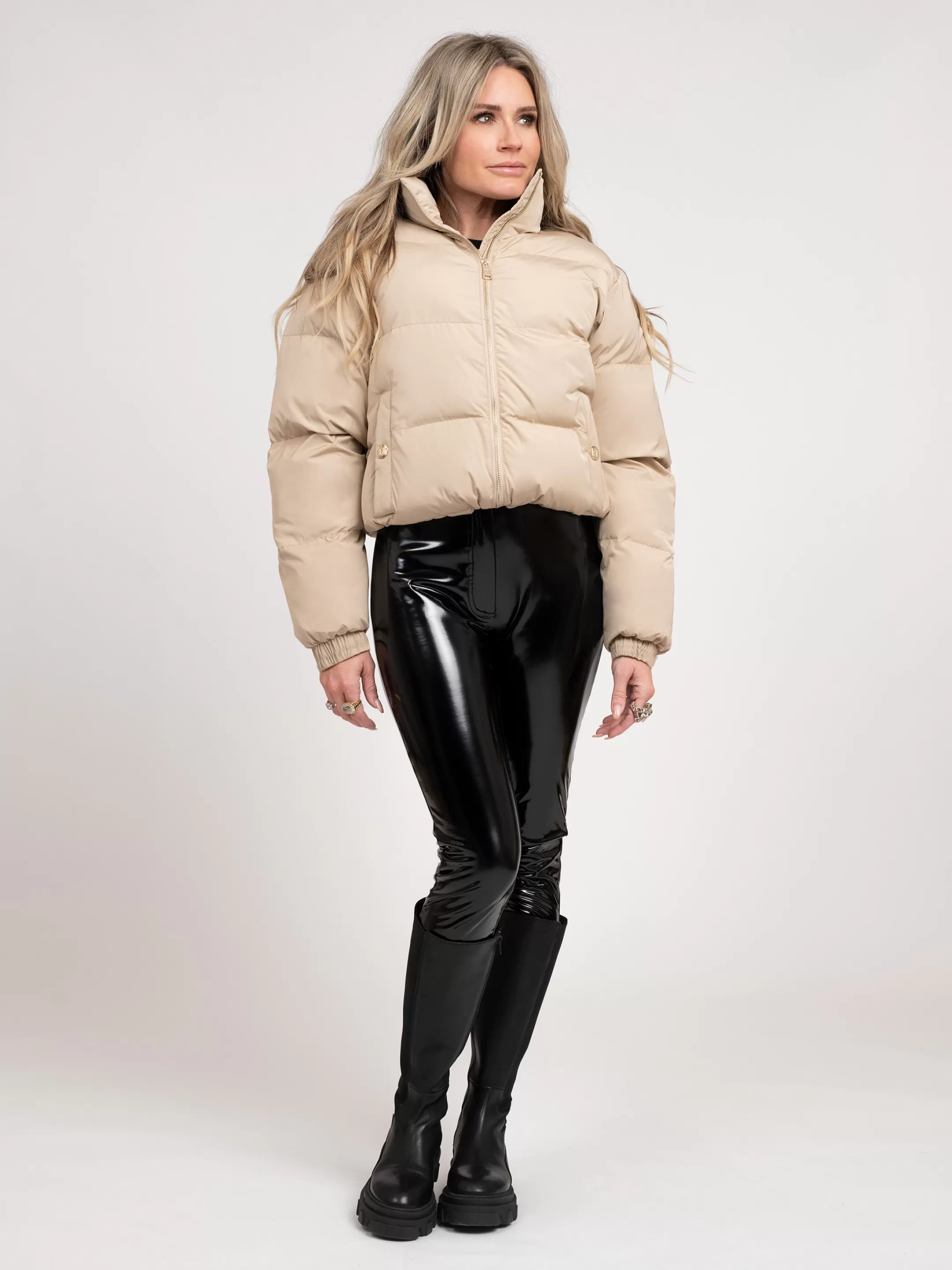 Flash Sale NIKKIE Puffer coat Hummus