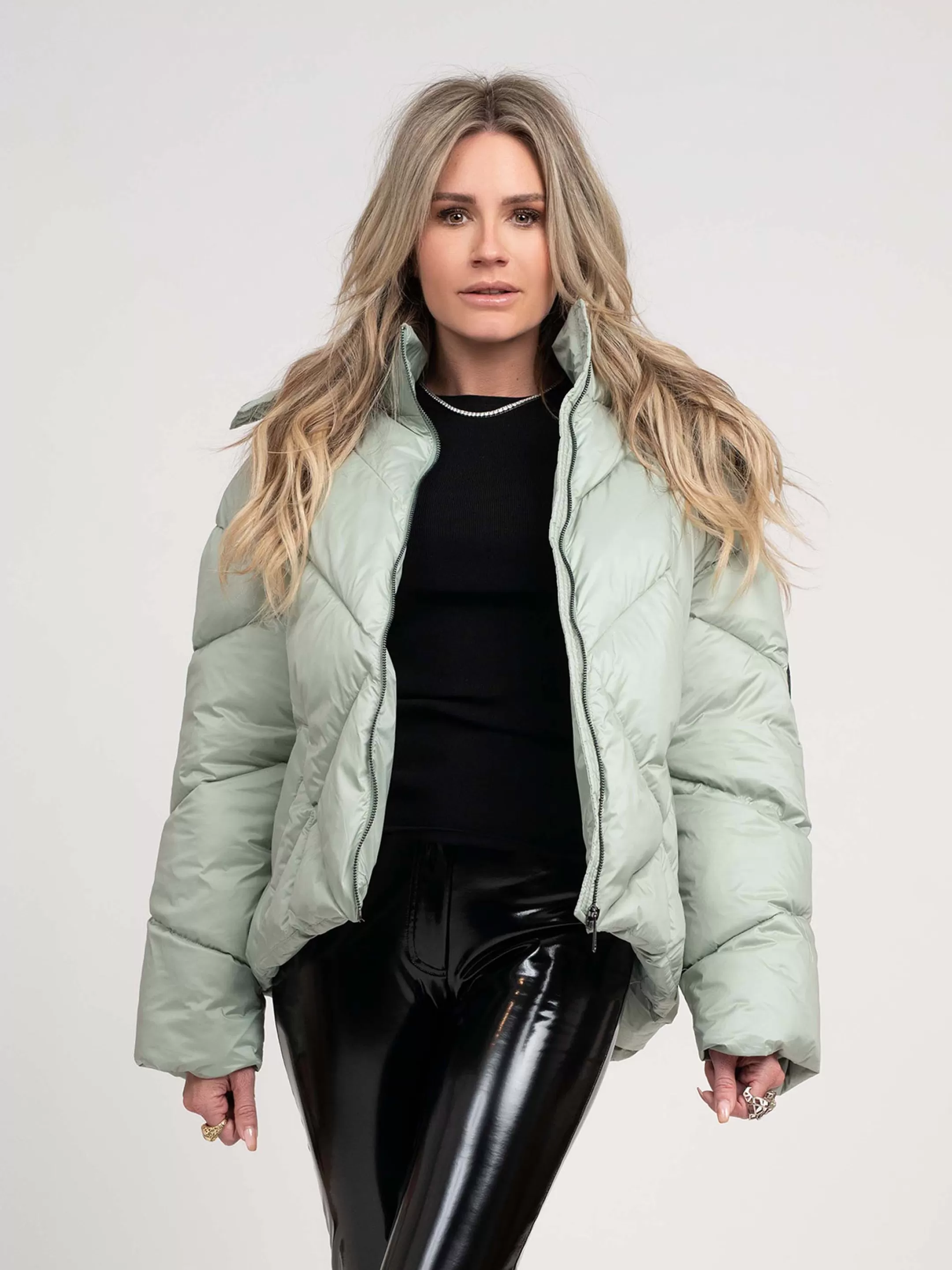Cheap NIKKIE Puffer coat with hood Sage Green